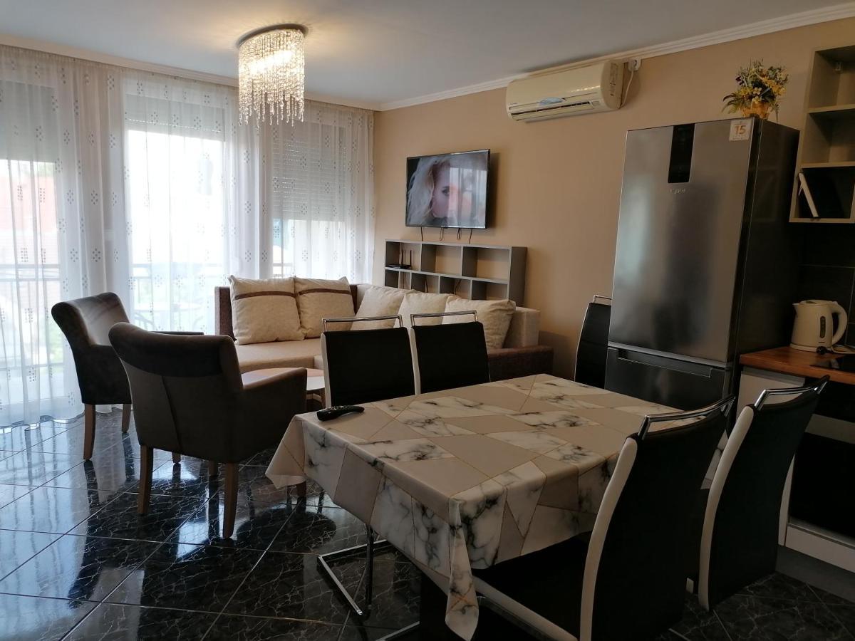 Bettina47 Apartman Hajdúszoboszló Exterior foto