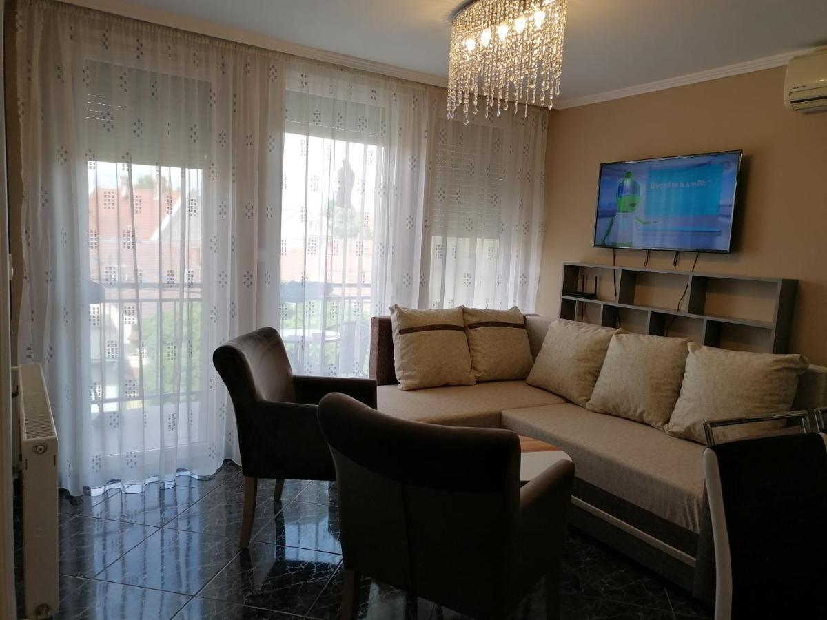 Bettina47 Apartman Hajdúszoboszló Exterior foto